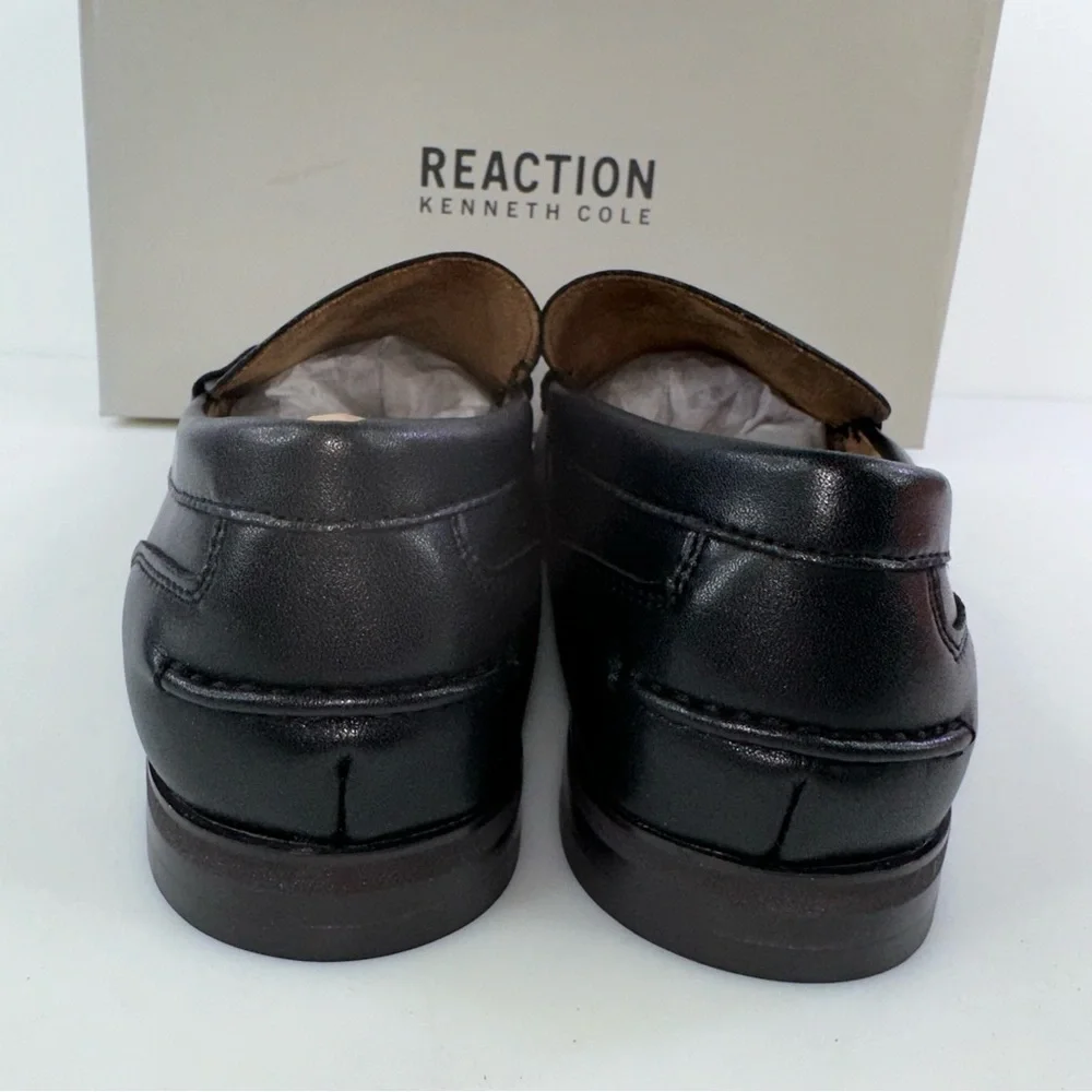 Kenneth Cole Reaction Men display picture 1